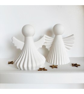 Lot de deux petits anges...